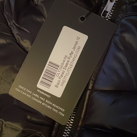 Black Flared Sleeve Puffer Jacket - Picture 2 of 2